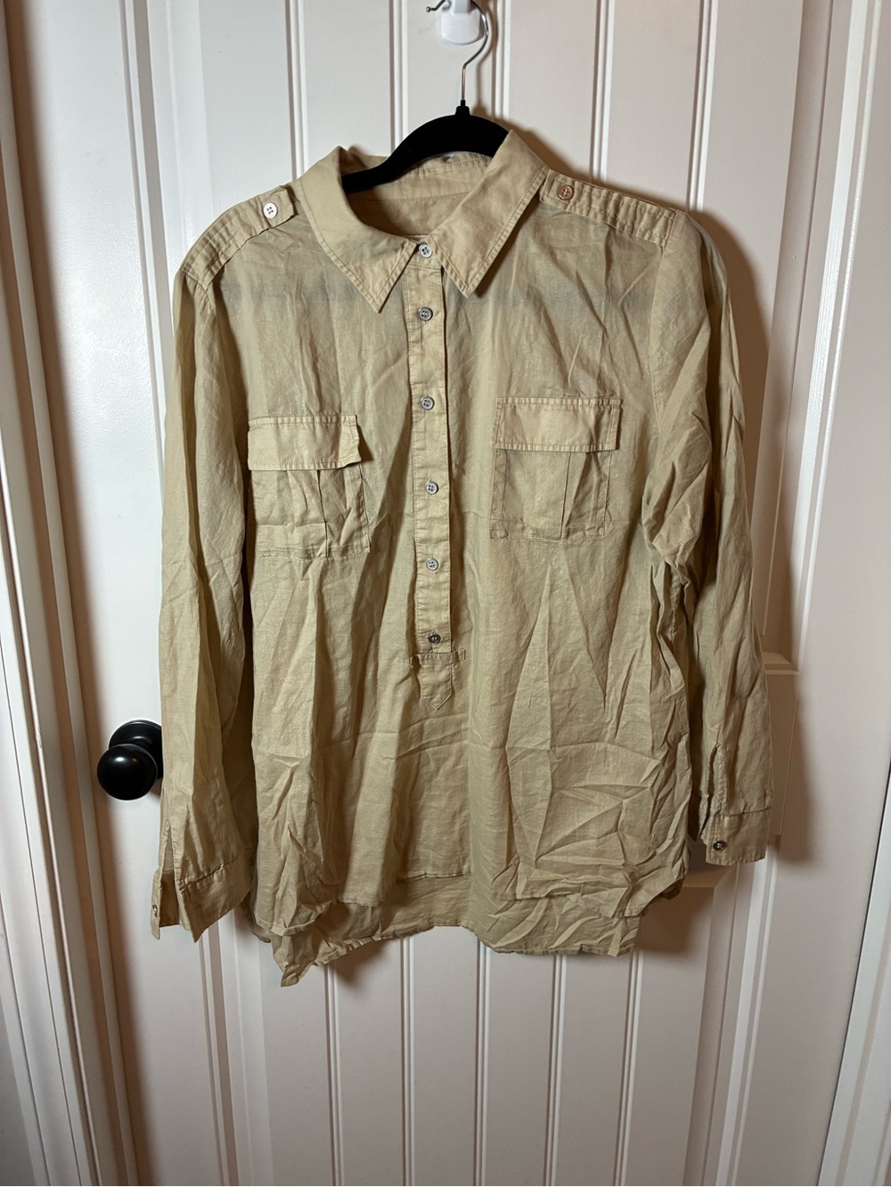 Chico's Light Khaki Button-Down Utility Blouse Size 2 (Chico’s Sizing)